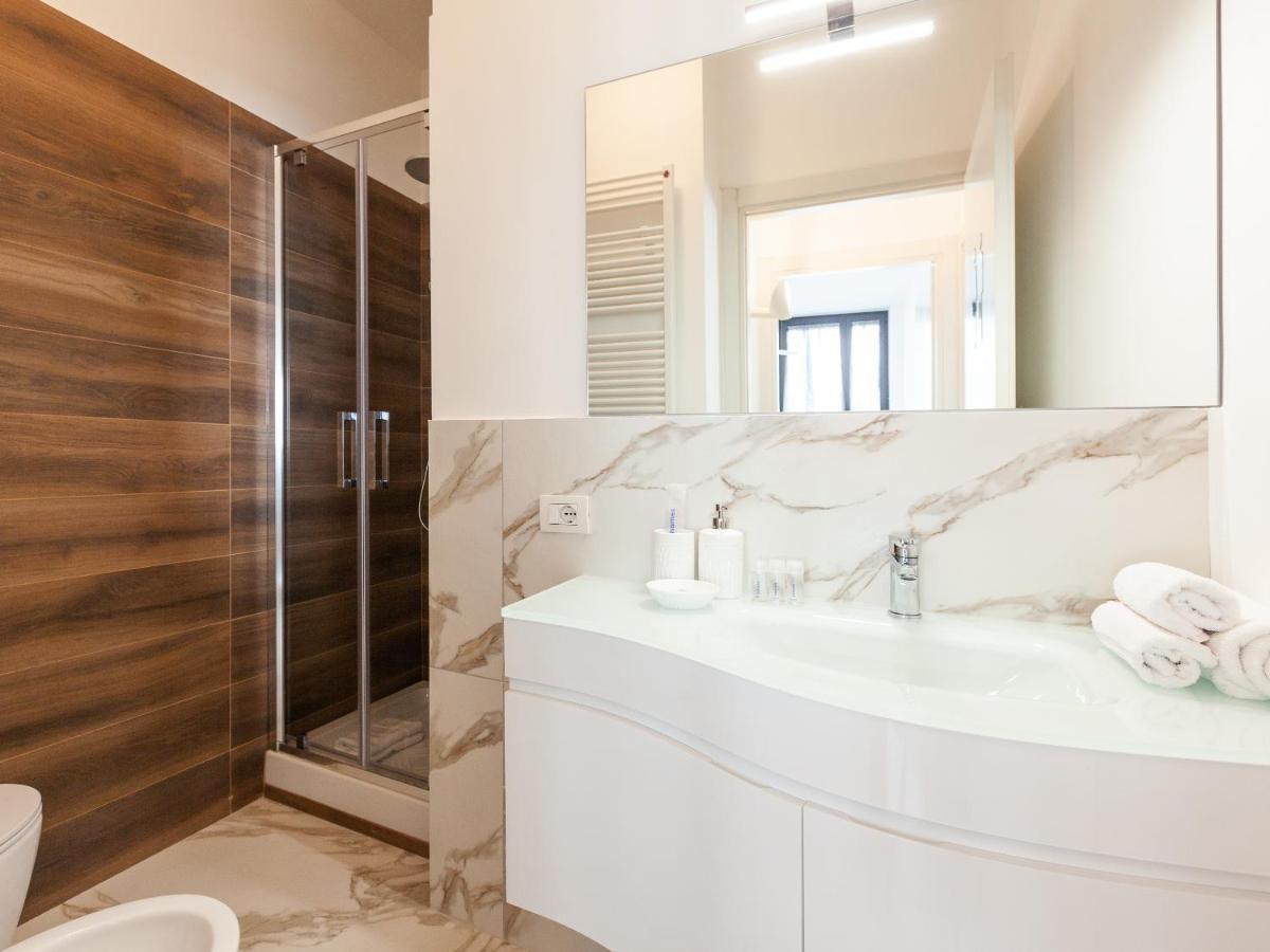 Easyhomes-Madonnina View Milano Exterior foto